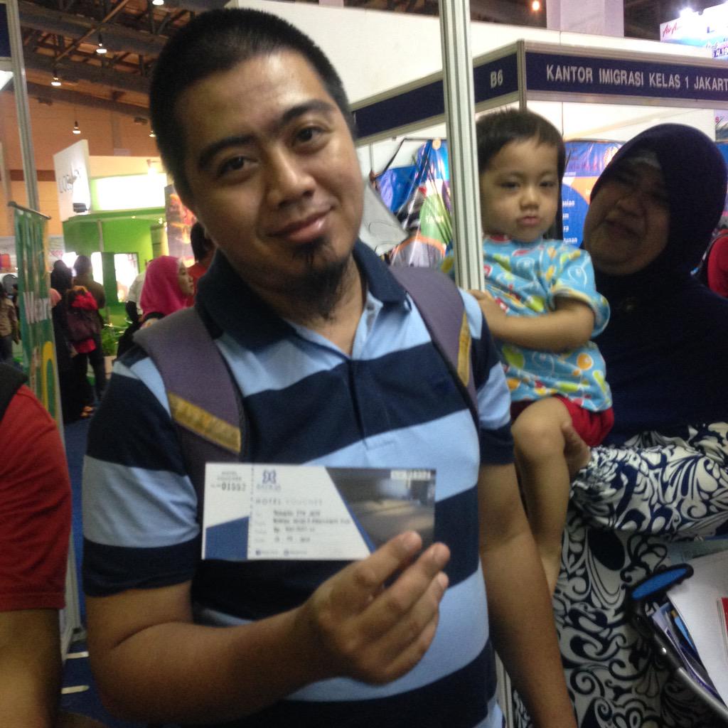 Pemenang Games #JagoNawar di Booth Travelio di Indonesia Travel Fair 2015 (2)