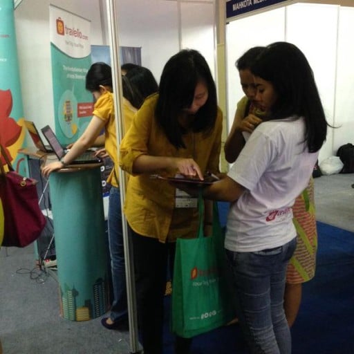 Suasana Booth Travelio di Indonesia Travel Fair 2015 (1)