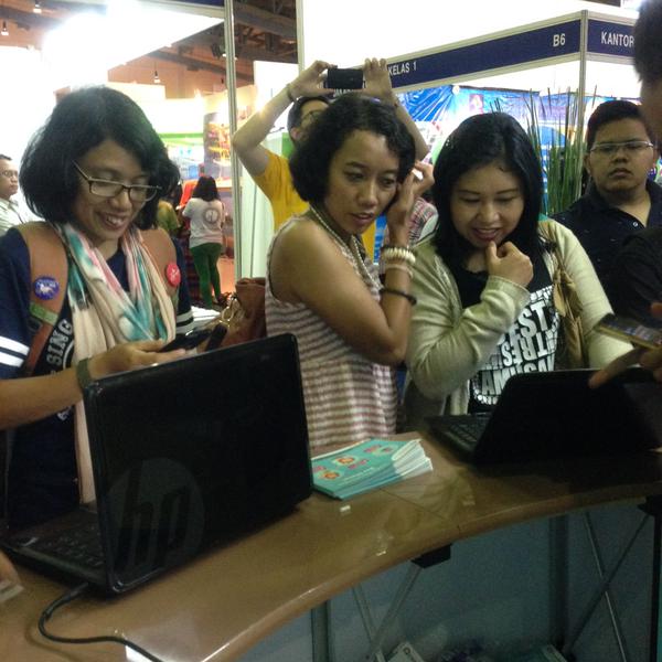 Suasana Booth Travelio di Indonesia Travel Fair 2015 (10)