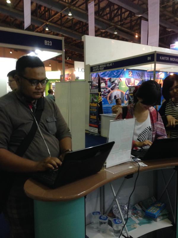 Suasana Booth Travelio di Indonesia Travel Fair 2015 (15)
