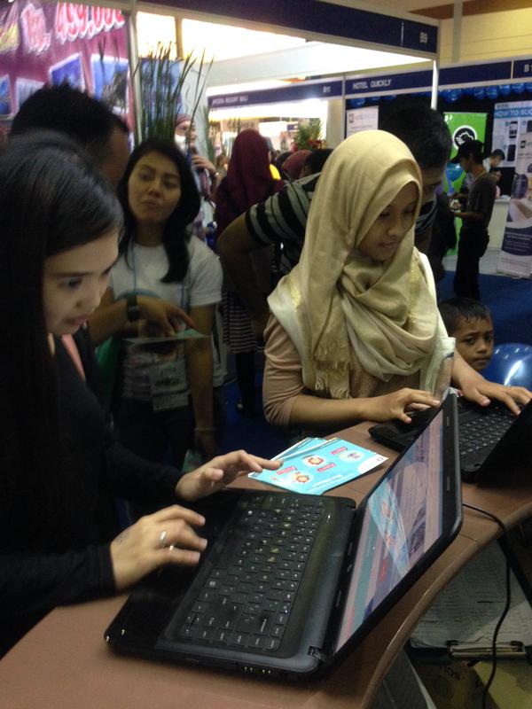 Suasana Booth Travelio di Indonesia Travel Fair 2015 (16)