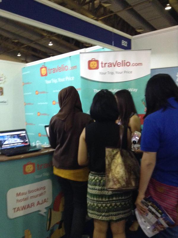 Suasana Booth Travelio di Indonesia Travel Fair 2015 (3)