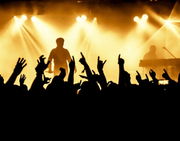 Promo Hotel Dekat Tempat Konser Boyzone