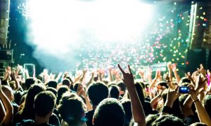 Promo Hotel Dekat Tempat Konser Katy Perry