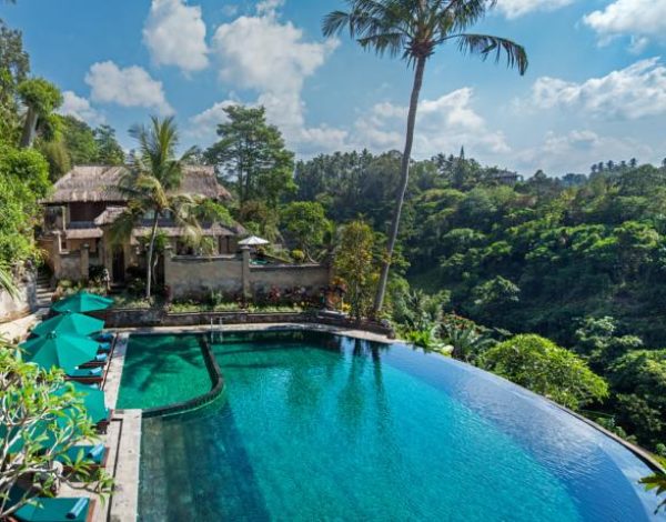 Discover The 5 Revealed Secrets of Saving Cost Stay In A Luxurious Villa