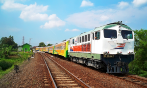 Suka Jalan-Jalan Pakai Kereta Api? Intip 5 Stasiun Kece Di Pulau Jawa Ini!
