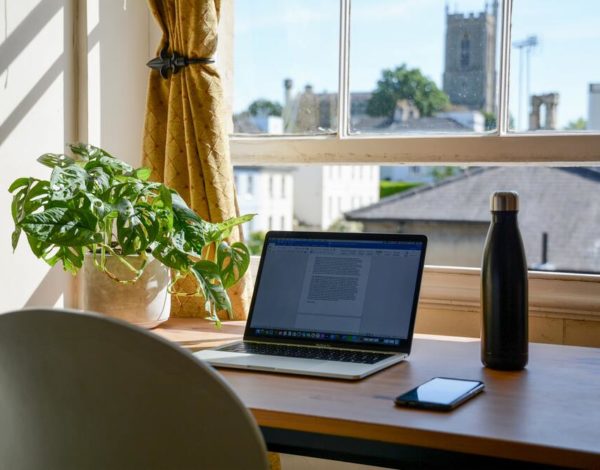 Tren WFH Masih Berlanjut, 5 Tips Ini Bantu Kamu Produktif Saat WFH